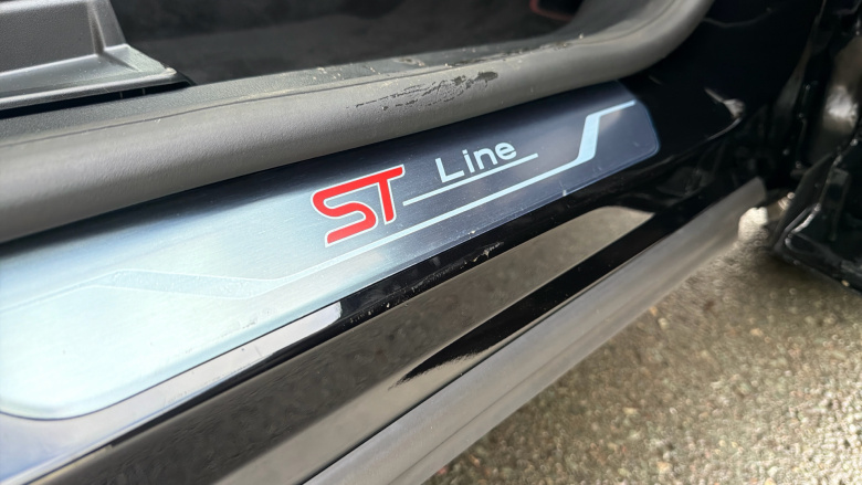 Ford Puma 1.0 EcoBoost Hybrid mHEV ST-Line X 5dr Petrol Hatchback